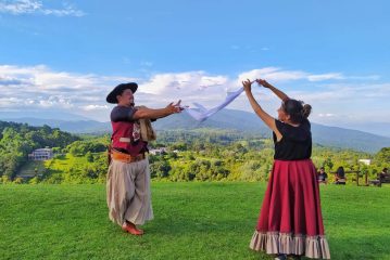 Los turistas de todo el país solo necesitan reserva y declaración jurada para ingresar a Tucumán