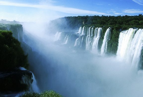 Misiones, Corrientes, Neuquén, Chubut y Jujuy no reciben turistas