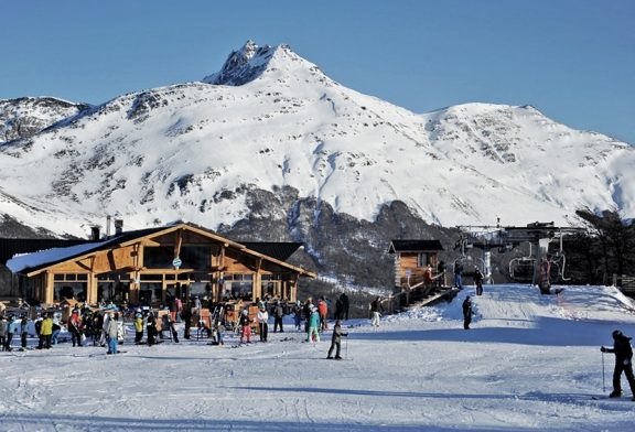 Abren  los centros de esquí de la Patagonia sólo para residentes locales