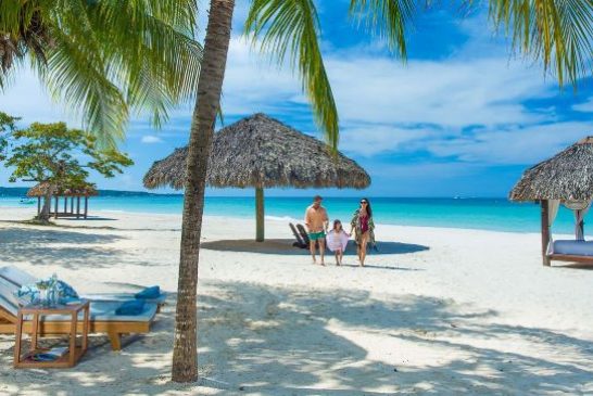 Jamaica tiene planes  para recuperar el turismo en el 2021