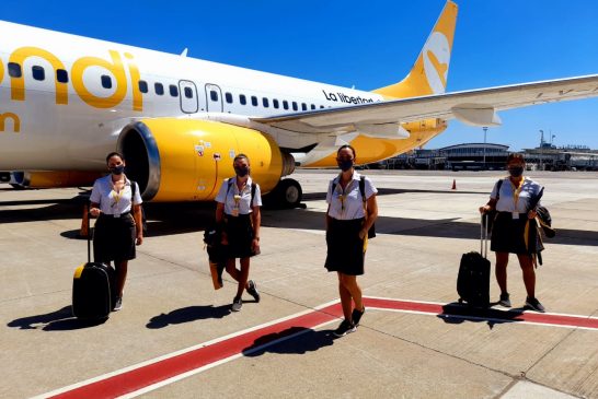 Flybondi comienza a recuperar su flota de aviones