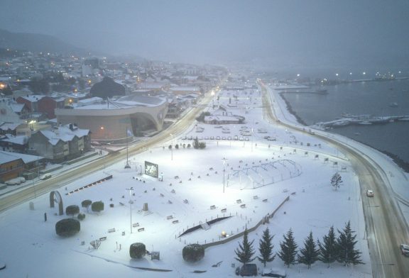 Llegó la primera gran nevada a Ushuaia