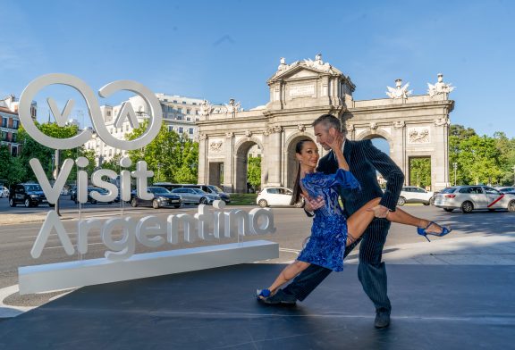 Argentina conquistó las calles de Madrid con el Tango