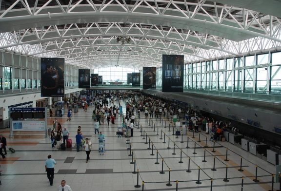 Aerolíneas extranjeras preocupadas por restricciones en Argentina.