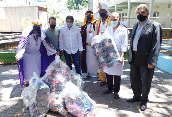 Llevaron ilusión y juguetes al hospital de niños