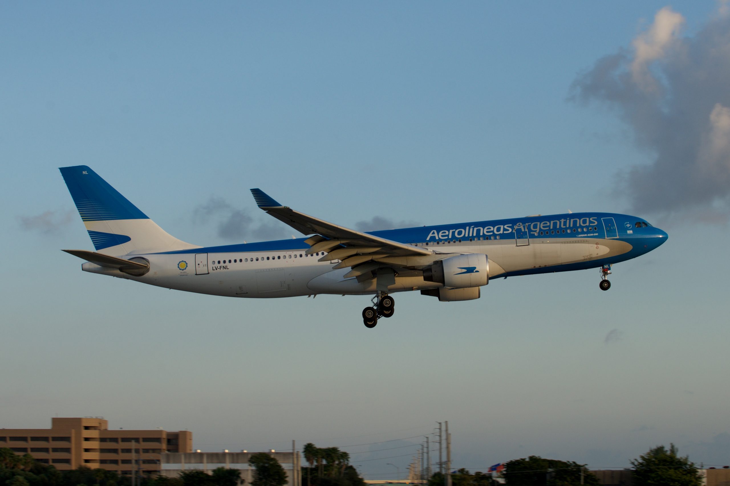 Aerol neas Argentinas comenz a operar el vuelo Resistencia