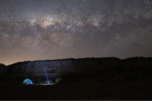 Caminatas, trekking y kayak bajo las estrellas