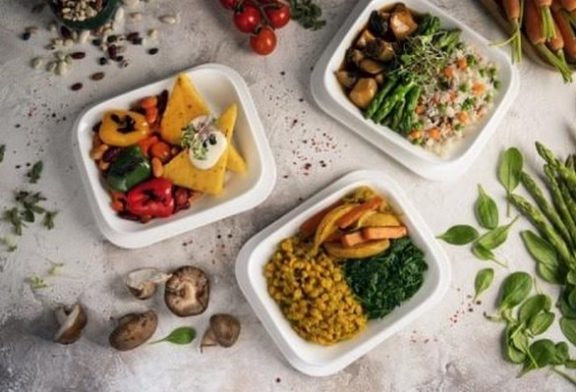 Comienza “Veganuary” 2023 y en Emirates aumentan las comidas veganas