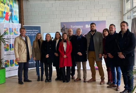 Visit Buenos Aires inauguró Stand de Información Turística en la terminal de Buquebus