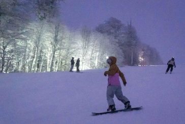 Chapelco esquió de noche con una gran nevada