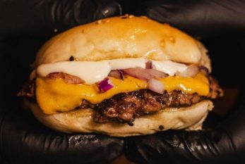 Las mejores hamburguesas de La Birra Bar a $990 - LLEGARON LAS SLIDERS