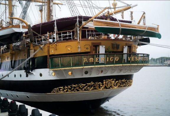 El Buque Amerigo Vespucci encuentra al Turismo de las Raíces