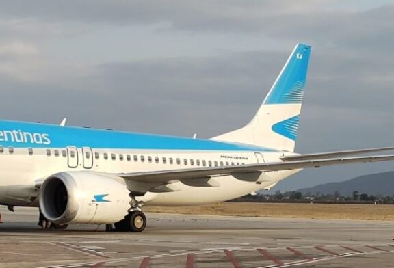 Aerolíneas Argentinas restituyó dos vuelos diarios a Catamarca